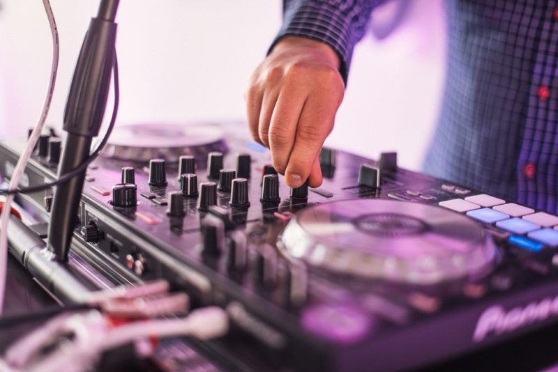 Kaikkivaltias toimisto – yksi kaikkien vai kaikki yhden puolesta?