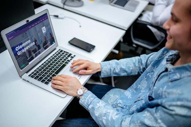 Kolmannen osapuolen evästeet poistuvat – miten digimainontaa kohdennetaan ja mitataan tulevaisuudessa?